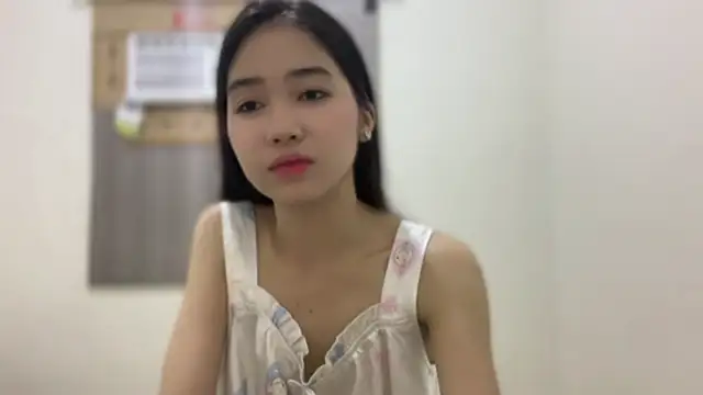 Angelic_bitchy Pertunjukan Webcam