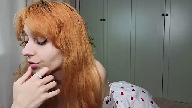 tgirlfoxy: διαδικτυακό σόου στην κάμερα