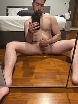 ragazzoitali Webcam show