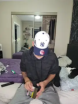 Matthew_204 Show in webcam