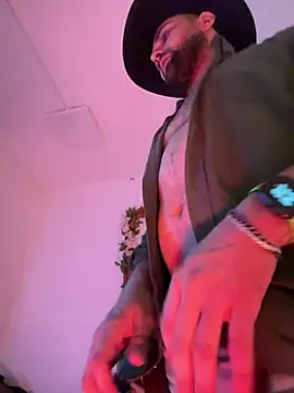 Show modela thomasdavila na web-kameri