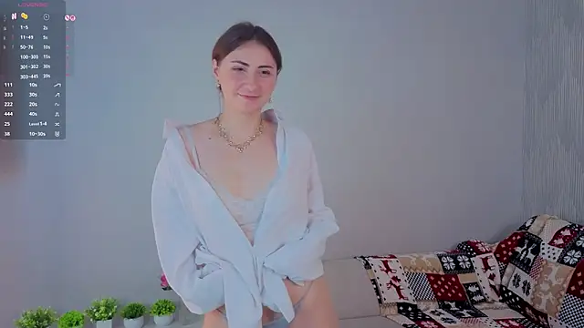 LoiseWuellenwebern Live XXX chat