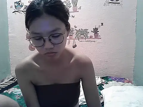 ClassyCrushpinay's Live XXX Chat