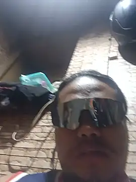 Nietzz Pertunjukan Webcam
