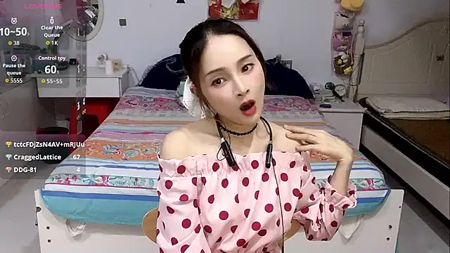 Chat +18 de miaomiao-99 ao vivo