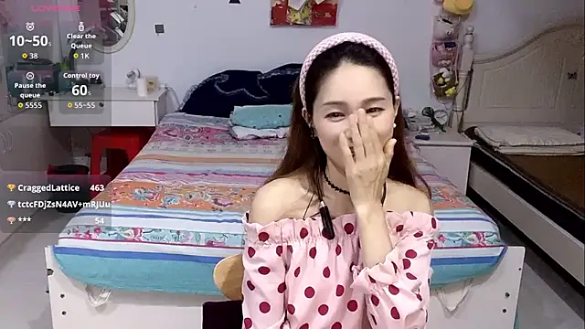 Živý XXX chat miaomiao-99
