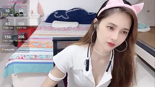 צ'אט XXX בשידור חי של miaomiao-99