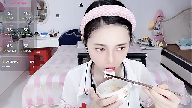 แชท XXX สดของ miaomiao-99