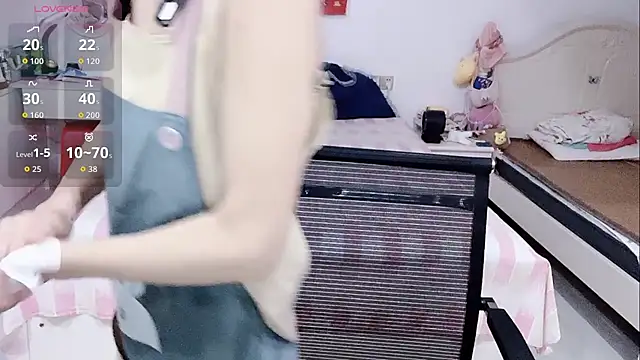 Živý XXX chat miaomiao-99