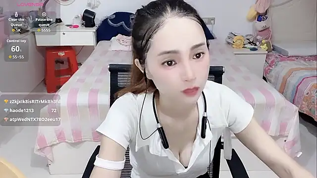 miaomiao-99's Live XXX Chat