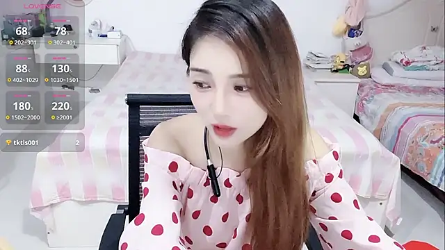 miaomiao-99: απευθ είας συνομιλία ΧΧΧ