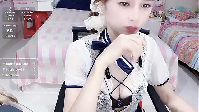 XXX chat uživo modela miaomiao-99