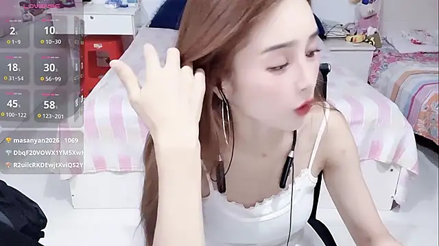 miaomiao-99's Live XXX Chat