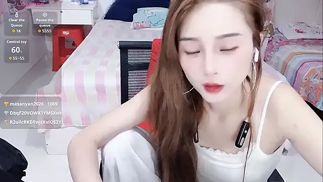 Živý XXX chat miaomiao-99