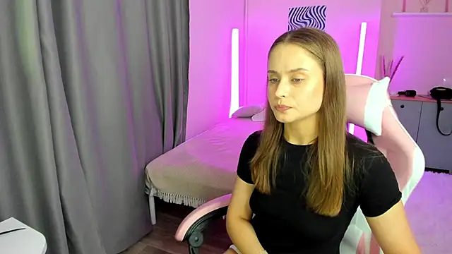 LeslieAarons Adlı Modelin Canlı XXX Sohbeti