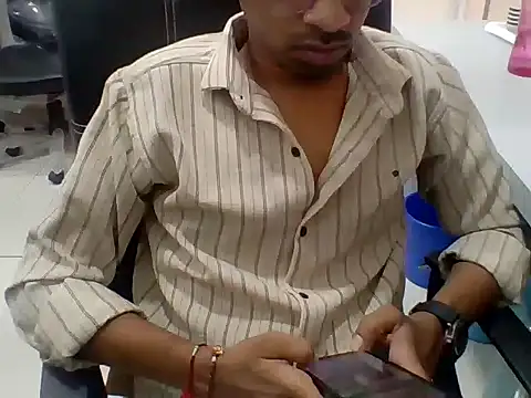 Vipul9079のウェブカメラショー