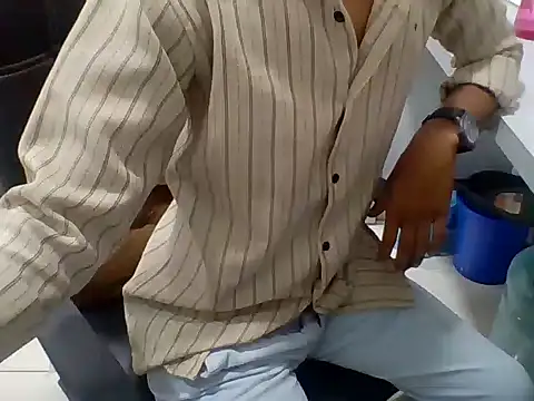 Vipul9079 Show in webcam