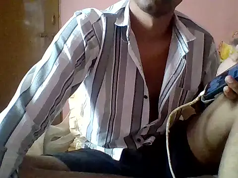Pokazy przed kamerką – Vipul9079