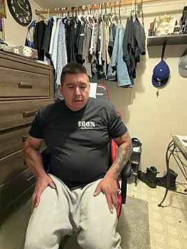 Show de JacobSalesman605 na webcam