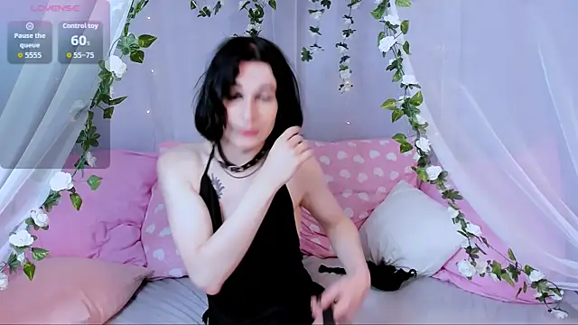 MickeQuinee Webcam show