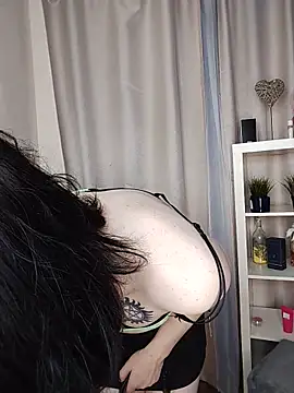 MickeQuinee's Webcam Show