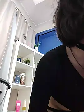 عرض كام MickeQuinee