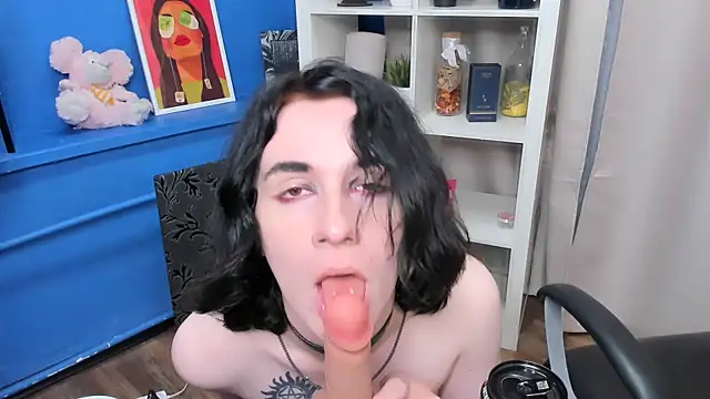 MickeQuinee – webcam-show