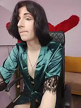 MickeQuinee's Webcam Show