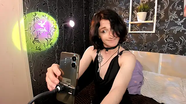MickeQuinee – webcam-show