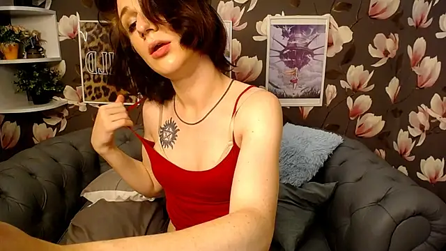 MickeQuinee Pertunjukan Webcam