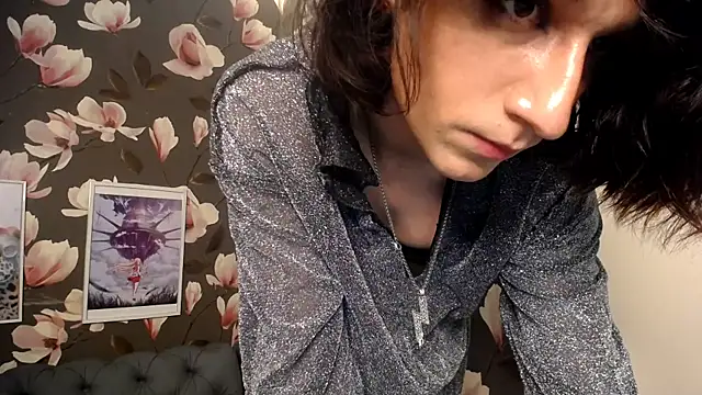 MickeQuinee's Webcam Show