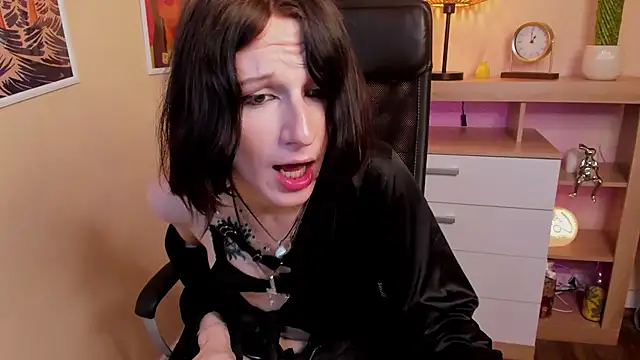 โชว์เว็บแคมของ MickeQuinee
