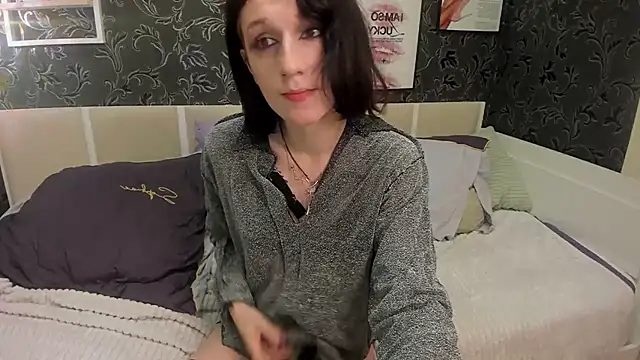 MickeQuinee's Webcam Show