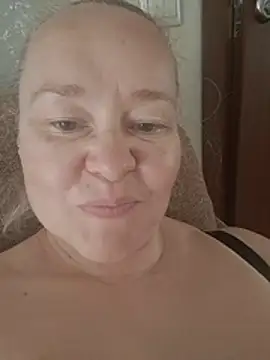 Viola27 Show in webcam