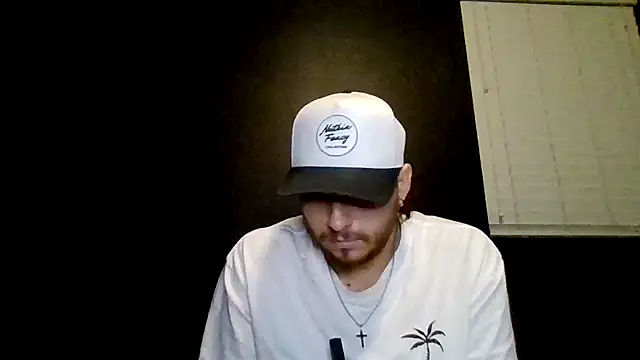 Mikecloudyhawk 在線直播表演