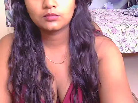 bold-kiyara's Webcam Show