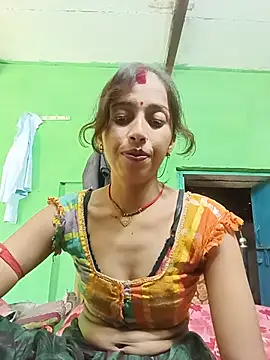Cut_shivi56's Webcam Show