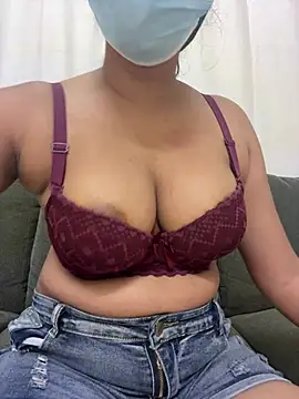 Sexyqueenameliya's Webcam Show