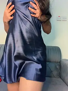 Sexyqueenameliya Adlı Modelin Canlı XXX Sohbeti