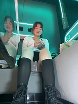 mollymm 网络视讯表演