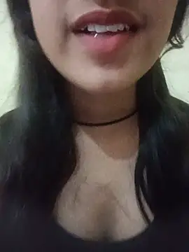 jesica_khan1 élő XXX-chatje