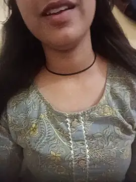 jesica_khan1 élő XXX-chatje