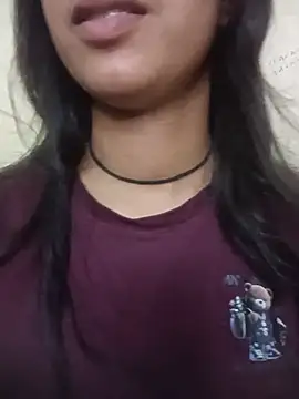 jesica_khan1 Adlı Modelin Canlı XXX Sohbeti