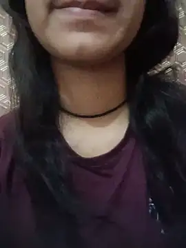 jesica_khan1 Adlı Modelin Canlı XXX Sohbeti