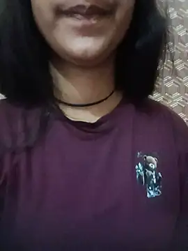 jesica_khan1 Adlı Modelin Canlı XXX Sohbeti