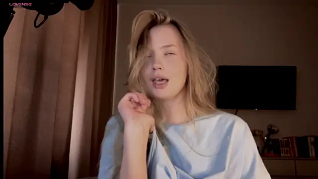 Melanie__murr: διαδικτυακό σόου στην κάμερα