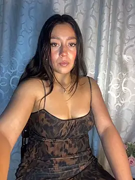 Chatroom XXX en direct de Antonella_Moreau