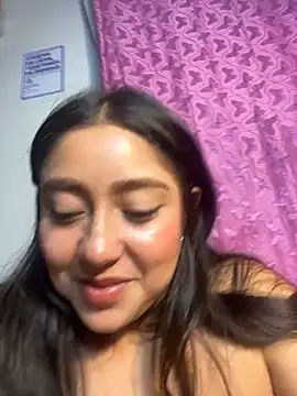 Antonella_Moreau Adlı Modelin Web Kamerası Şovu