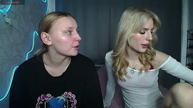 Megan_s1xのウェブカメラショー