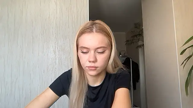 Glamorforyou Adlı Modelin Canlı XXX Sohbeti